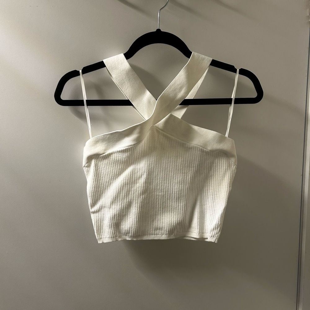 Babaton Cross-Strap Crop Top